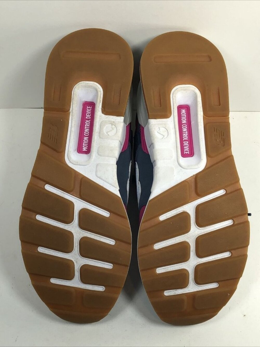 Size 10 Women New Balance 997S WS997JGA Navy, Magenta, grey, camel - Picture 10 of 11